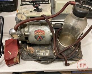Vintage GOMCO 789 Portable Aspirator Suction Pump with Collection Bottle