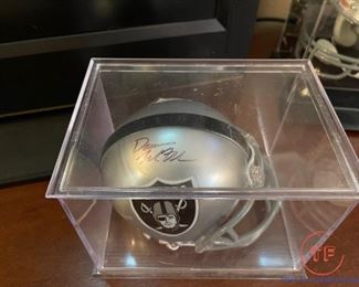 DARREN MCFADDEN Autographed Raiders Mini Football Helmet with COA