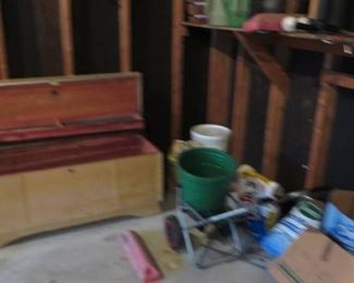 Cedar Chest, Spreader