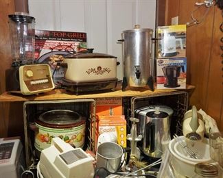 Vintage kitchen appliances