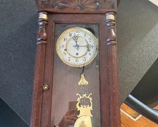 HOWARD MILLER WALL CLOCK