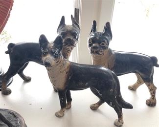 Antique Hubley cast iron dogs