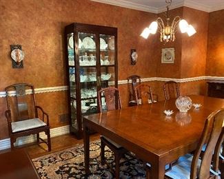 Baker dining table (68L x 46W x 29.5H) has two 24W leaves with 6 Henredon side chairs & 2 armchairs
China cabinet (36W x 16D x 81H) with glass shelves & lights