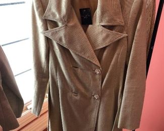 Carmen Marc Valvo dress coat