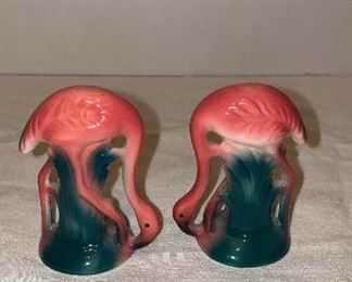 Beautiful MCM  made in Japan flamingo salt and pepper shaker