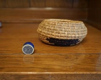 Concreta-xmas bells-Molinard, closed coil basket