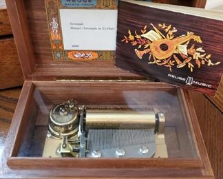 Reuge St. Croix working music box. 