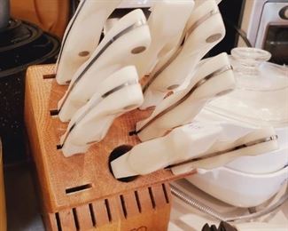 Cutco knife set, like new. Steak knives pictured separately