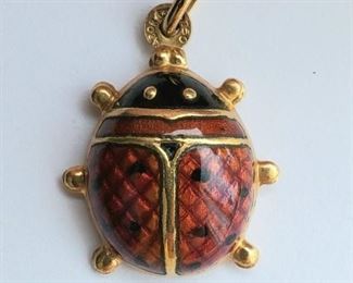 18k gold and enamel ladybug pendant