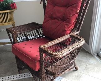 Additional view of wicker chair