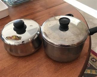 2 sauce pans,  was $7 each, NOW $7 for both