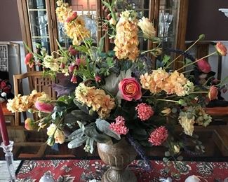 Large floral arrangement, was $45, NOW $25