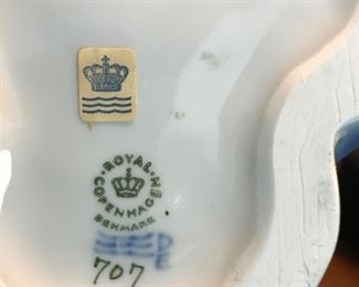 Royal Copenhagen imprint on Two Children and a dog