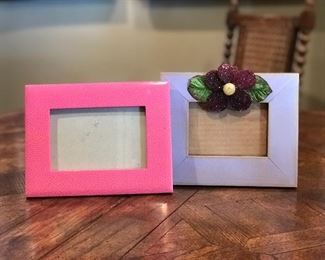 2 picture frames 4x6,  was $6, NOW $3