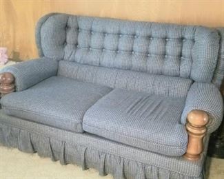 Country style super comfy couch