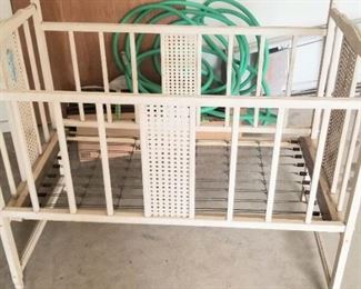 Vintage metal crib, great for shop display or doll display at your home 
