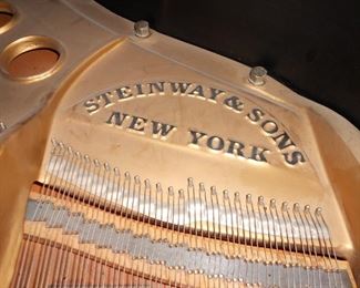 Steinway & Sons Baby Grand Piano - Ebony