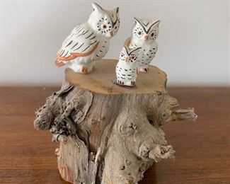 $125 Vintage unsigned Acoma (?) owls on stump, largest owl 1 1/2'', unsigned