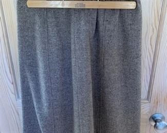 $25 Vintage Gordon of Philadelphia Size 12 Wool Skirt