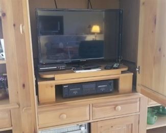 5 PIECE ENTERTAINMENT SYSTEM