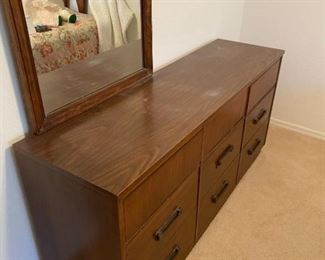 Beautiful vanity dresser with mirror