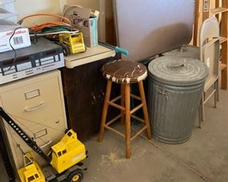 Great garage mystery lot