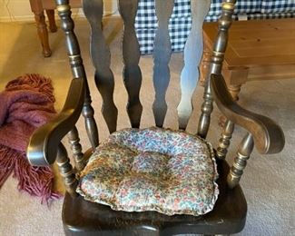 Independence Rocker rocking chair and lamp