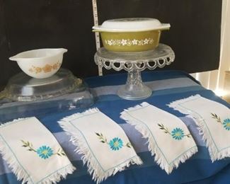 VINTAGE PYREX II