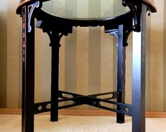 Chinoisserie lamp table