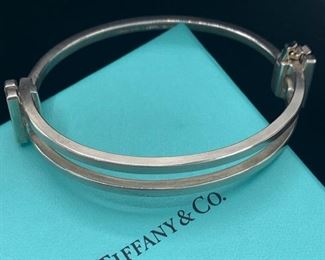 Very Rare Tiffany and Co Frank Gehry Axis Bangle Bracelet