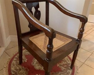 $215- OBO- Empire rush bottom chair 