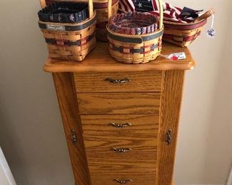 More Longaberger baskets 