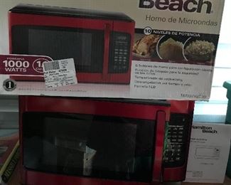 Hamilton Beach microwave - New in box