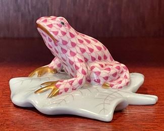 Item 11: Herend Frog on Lily Pad - 3" x 1.75": $125