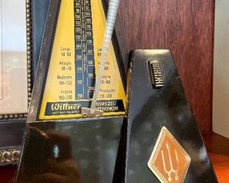Item 14: Wittner Vintage Metronome - 8.5": $24