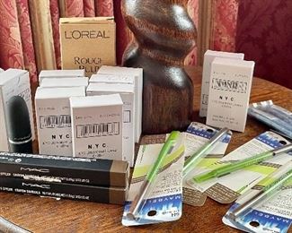 Item 137: Lot of Assorted Make-up (NIB): $3/each