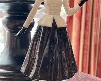 Item 143: Royal Doulton "1940s Judy" - 9.25": $75