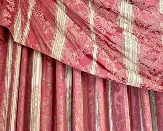 detail - Thick Silk in Pink and Ivory, lined in taupe Scalamandre Silk