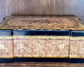 Item 207: Painted Box - 14"l x 9"w x 5"h: $14