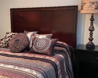 Item 49: Queen Comforter and Pillows: $65