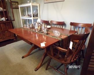 vintage dining table, drop leaf, 5 chairs