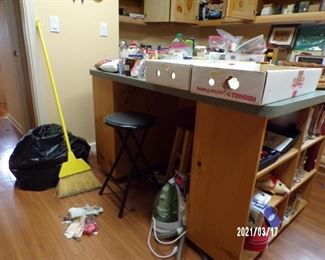 sewing /craft table on wheels