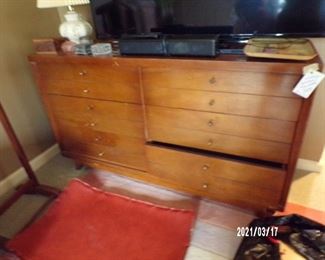 vintage mid century dresser w/mirror