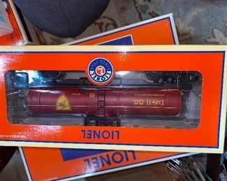 Lionel trains 