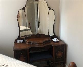 Part of four Piece bedroom outfit