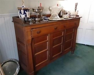 sideboard