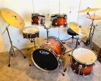 Full Set of Drums 
