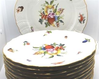 1019 - Set of 11 Herend Fruits & Flowers dinner plates 10 1/2"
