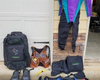 Akona Adventure Gear bag full of scuba gear. Includes small wetsuit, flippers, snorkel, mask, gloves and more. Sizes Small and XS.
https://ctbids.com/#!/description/share/753037
