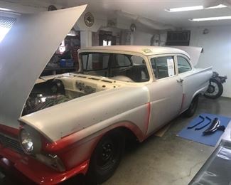 https://youtu.be/HuevclU2sUg click link to view 360 video of car1957 Ford Tudor (windshields and seats are in upper barn) engine redone and painted Body ready for paint $9000 obo call sonny 6302903825 to make appointment or ask questions CLASSIC CAR